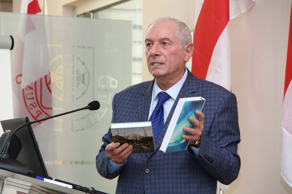 shekhvedra-profesor-avtandil-nik