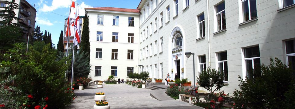 კორონა ვირუსის საფრთხის თავიდან ასაცილებლად  წმ. ანდრიას ქართულ უნივერსიტეტში სადეზინფექციო სამუშაოე...