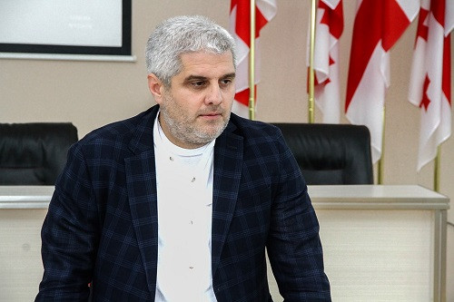 ვულოცავთ
