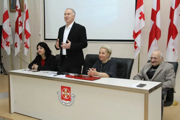 თანამედროვე საქართველოს აქტუალური ფსიქოლოგიური პრობლემები, მათი ანალიზი და გადაჭრის გზები
