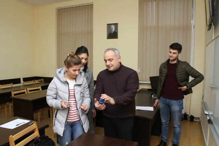 ტრენინგი: ჩხრეკისა და ამოღების პრაქტიკული ასპექტები
