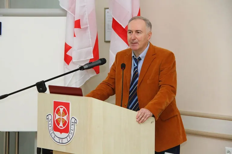 აკრედიტებული პროგრამა ფსიქოლოგიაში - ინტერვიუ დიმიტრი ნადირაშვილთან