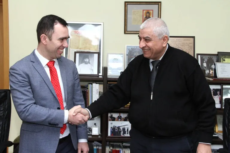 თანამშრომლობის ხელშეკრულება ,,სტრაიქპლაგიარიზმის’’ წარმომადგენლებთან