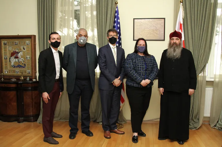 საქართველოში ამერიკის საელჩოს წარმომადგენლების ვიზიტი წმ. ანდრიას ქართულ უნივერსიტეტში