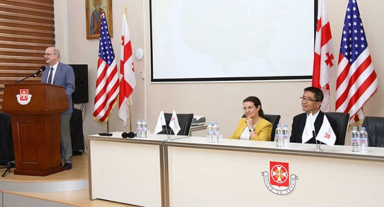 ჩრდილოეთ კენტუკის უნივერსიტეტის პროფესორებმა ვორქშოფი გამართეს