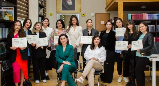 ადამიანური რესურსების მართვის სასერტიფიკატო პროგრამის კურსდამთავრებულებს სერტიფიკატები გადაეცათ