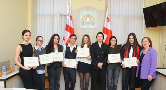 დასრულდა პროექტის „აღმოაჩინე შენი პროფესია - სამართალი“ იმიტირებული პროცესები